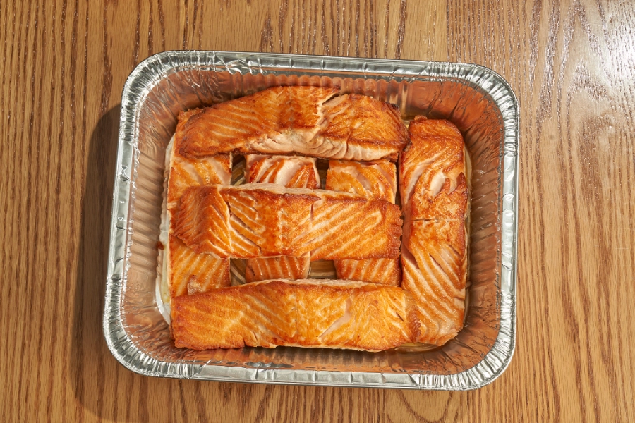 SALMÓN GLASEADO CATERING